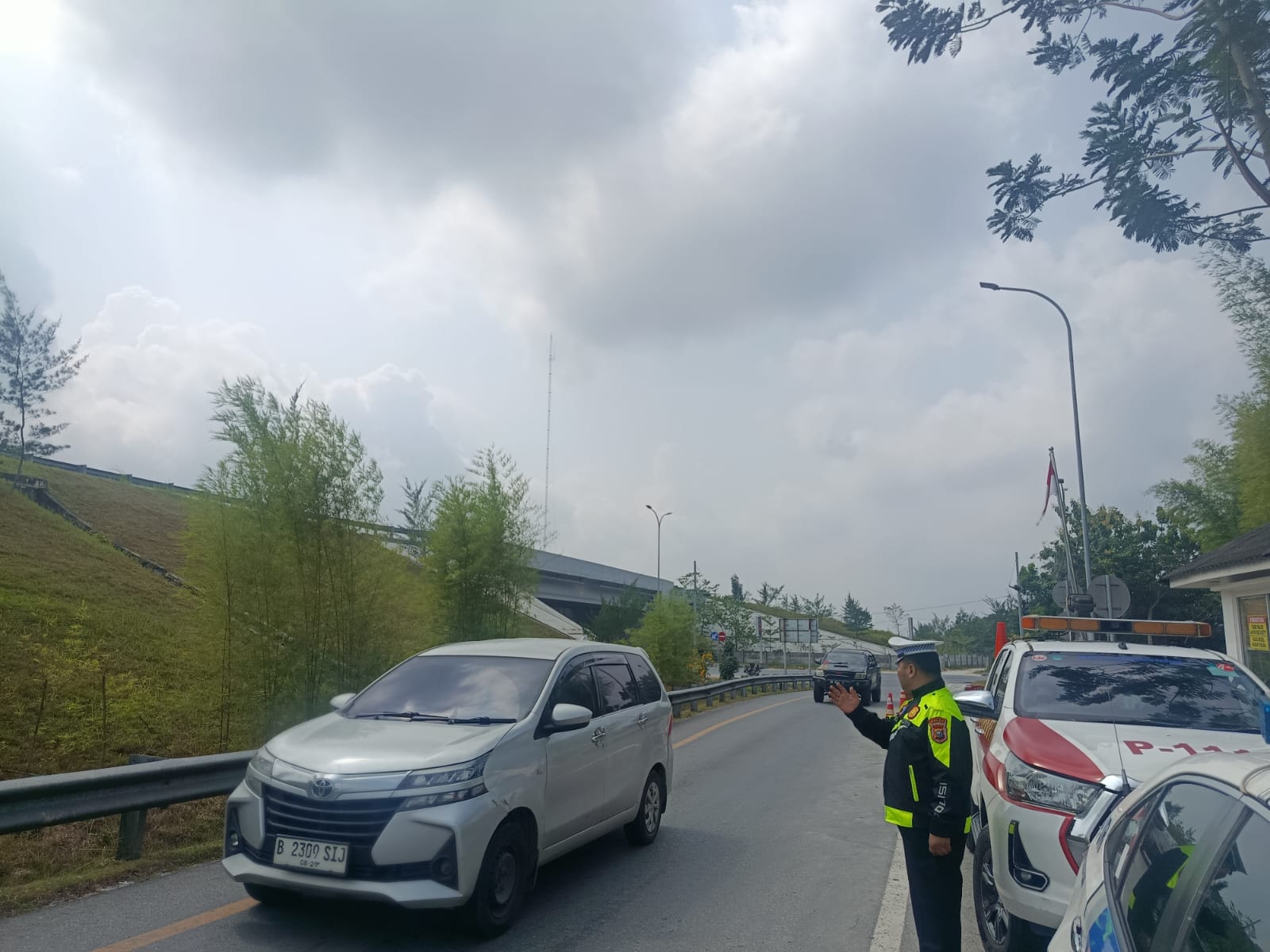 Weekend Aman Dan Lancar, Polantas Karib Intensifkan Patroli Di Jalan Protokol Dan Jalur Tol
